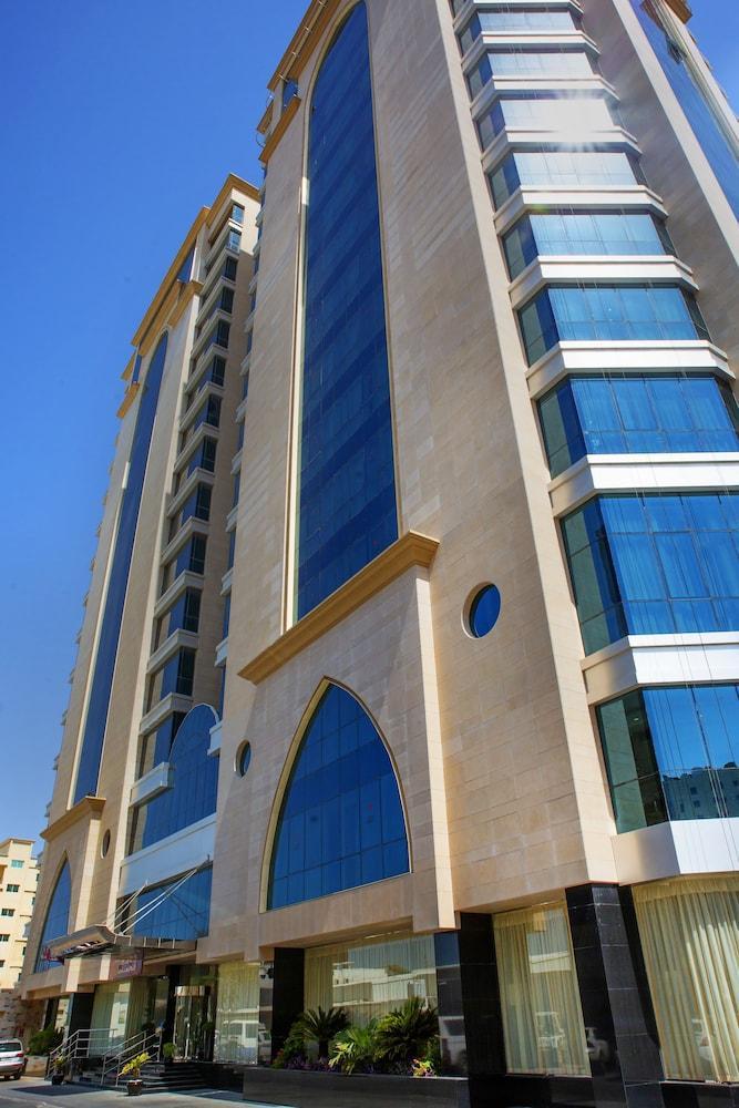 Century Hotel Doha Eksteriør bilde