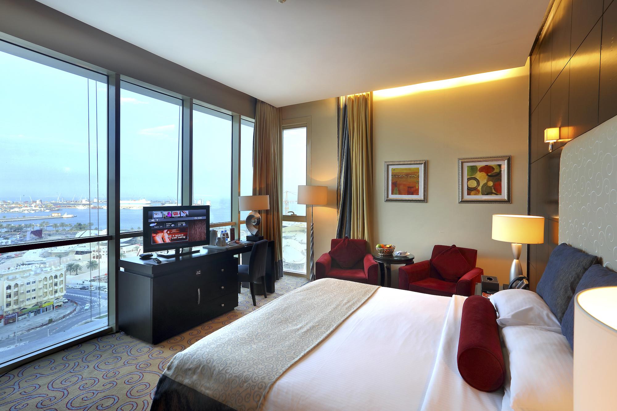 Century Hotel Doha Eksteriør bilde