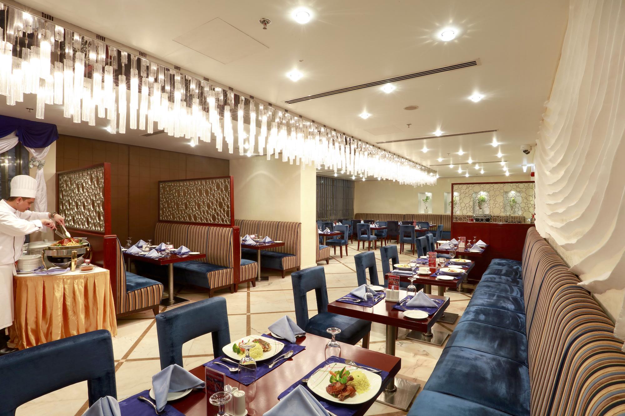 Century Hotel Doha Eksteriør bilde