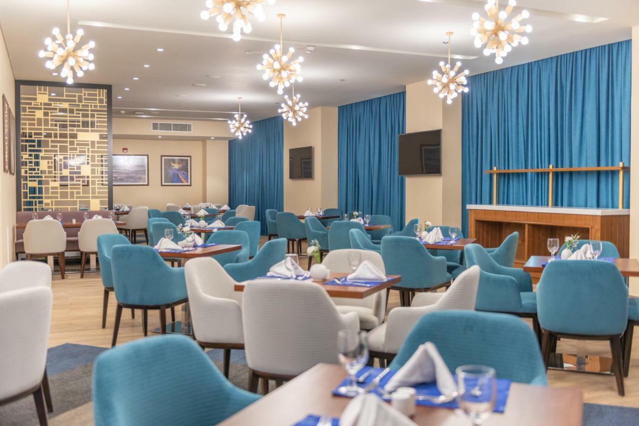 Century Hotel Doha Eksteriør bilde